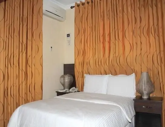 Standard Oda, Sigara İçilmez