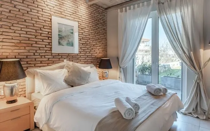 Villa (Christine)