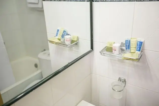 Standard Tek Büyük veya İki Ayrı Yataklı Oda, 1 Çift Kişilik veya 2 Tek Kişilik Yatak