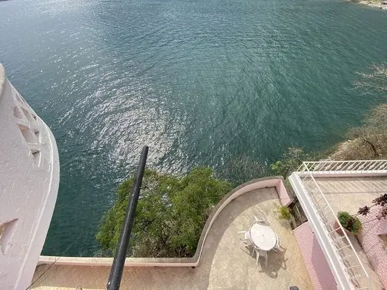 Tek Büyük Yataklı Oda, 1 Çift Kişilik Yatak, Göl Manzaralı, Göl Kenarı