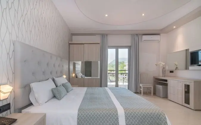 Superior Üç Kişilik Oda, Balkon