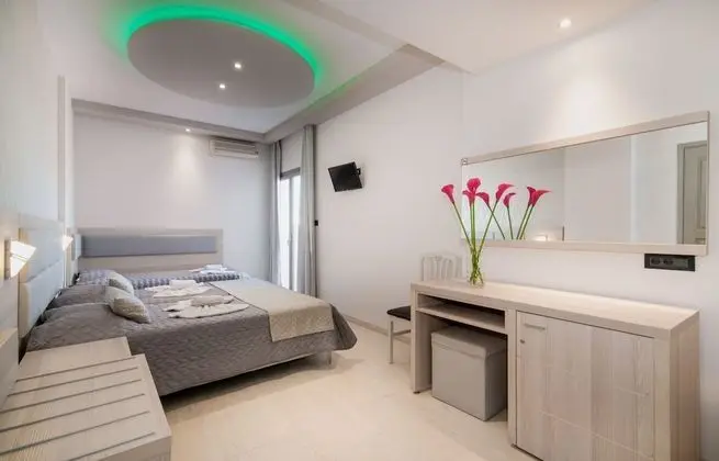 Superior Üç Kişilik Oda, Balkon