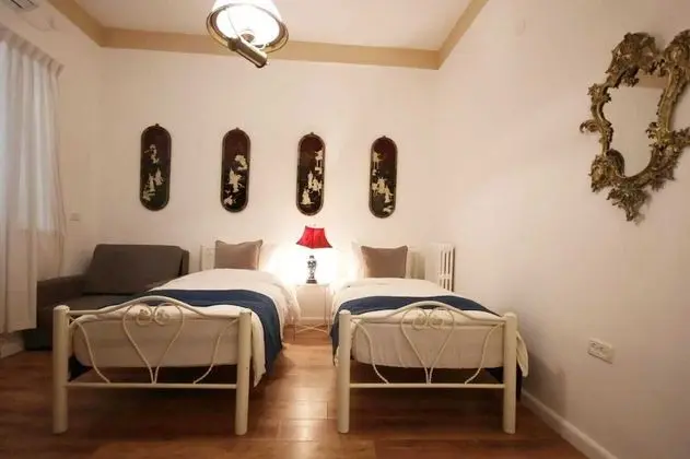 Basic Oda, 2 Tek Kişilik Yatak (Tzefania apartments 101)