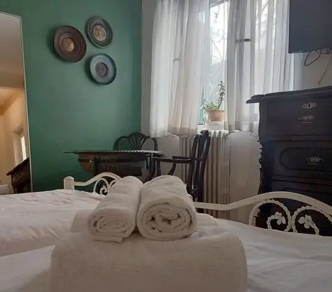 Basic Oda, 2 Tek Kişilik Yatak (Tzefania apartments 104)