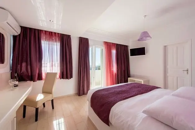 Junior Süit, Sıcak Su Küveti