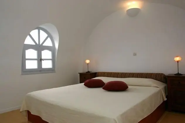 Üç Kişilik Oda (Volcano View)