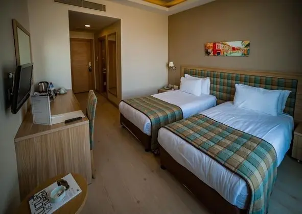 Standart Oda, Şehir Manzaralı