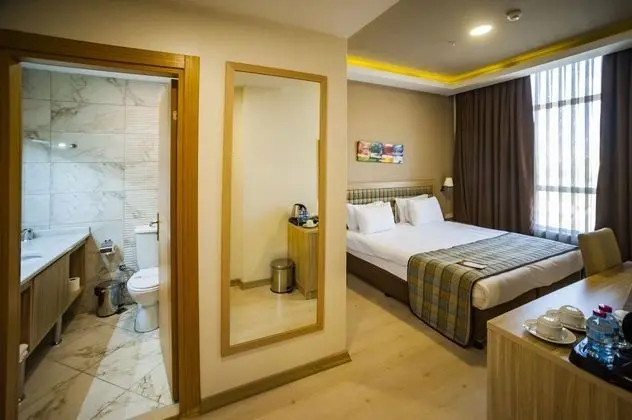 Standart Oda, Şehir Manzaralı