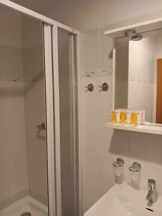 Standard Tek Büyük veya İki Ayrı Yataklı Oda, 1 Yatak Odası, Özel Banyo, Avlu