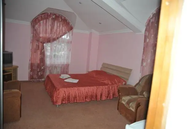 Comfort Tek Büyük Yataklı Oda