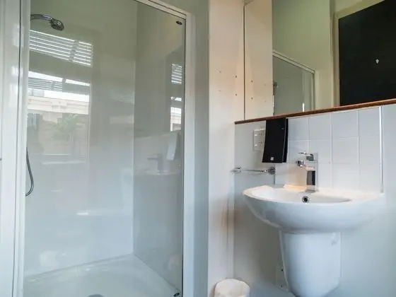Deluxe Stüdyo, Sıcak Su Küveti