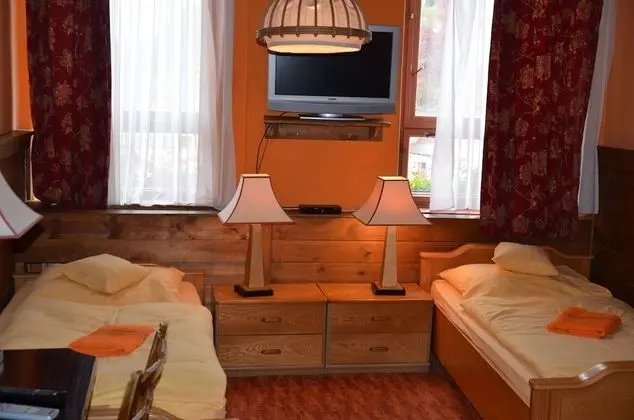 Tek Büyük Yataklı Oda, Banyolu/Duşlu
