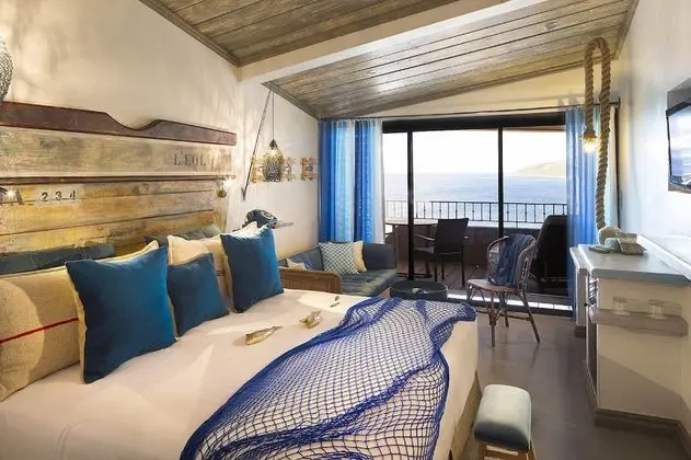 Superior Oda, Teras, Deniz Manzaralı