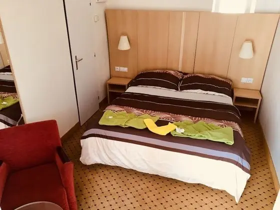 Tek Büyük Yataklı Oda, 1 Çift Kişilik Yatak