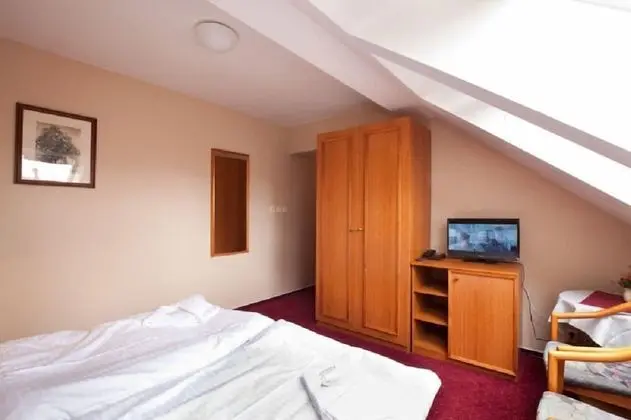 Economy Tek Büyük Yataklı Oda, Ortak Banyo