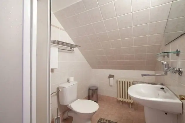 Economy Tek Büyük Yataklı Oda, Ortak Banyo