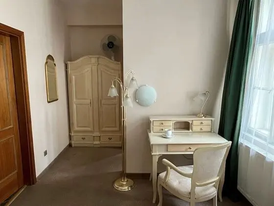 Basic İki Ayrı Yataklı Oda
