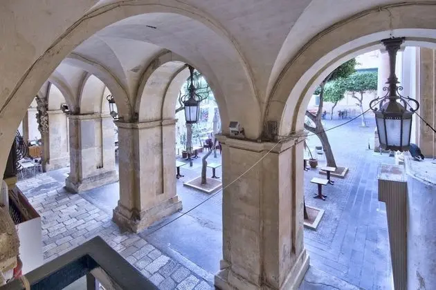 Stüdyo Süit, Şehir Manzaralı, Ek Bina