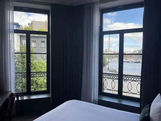 Comfort Tek Büyük Yataklı Oda (U sleep Charming)