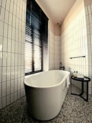 U sleep Luxury (bathtub)