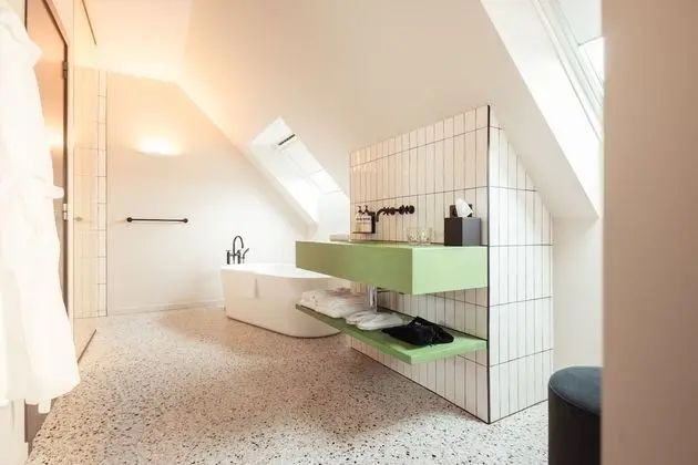 U sleep Luxury (bathtub)