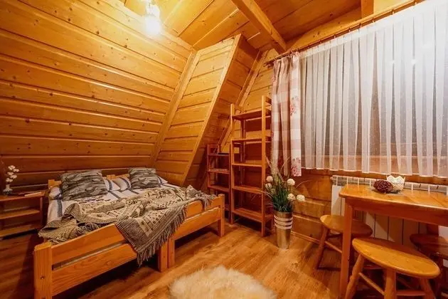 Tek Büyük veya İki Ayrı Yataklı Oda