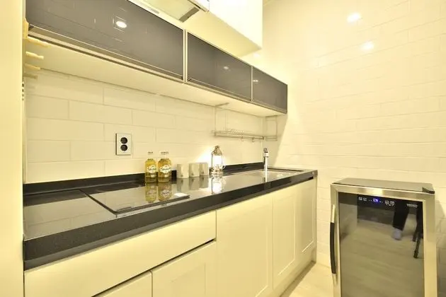 Deluxe Üç Kişilik Oda, 1 Yatak Odası, Şehir Manzaralı, Avlu