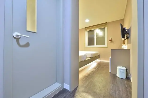Standard Üç Kişilik Oda, Şehir Manzaralı