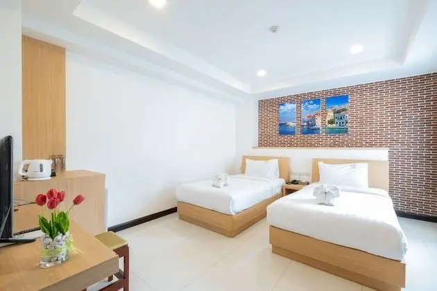 Deluxe Twin Room