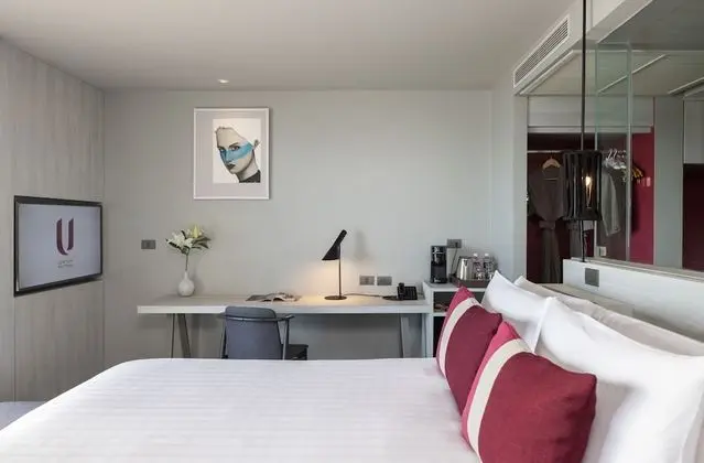Deluxe Panoramic Seaview