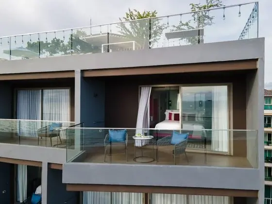 Deluxe Panoramic Seaview
