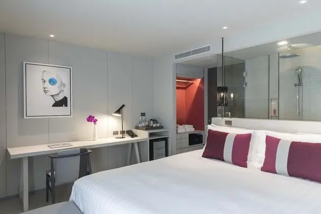 Deluxe Room with Sea View