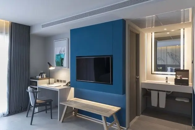 Deluxe Room with Sea View