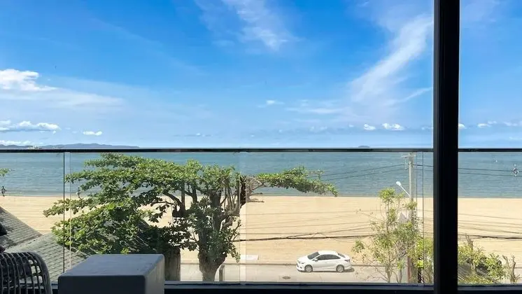 Deluxe Room with Sea View
