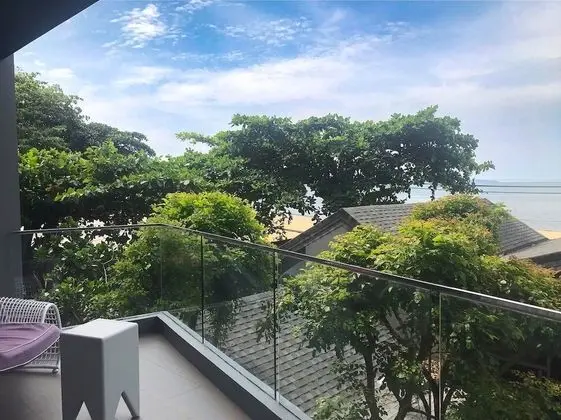 Deluxe Sea Breeze