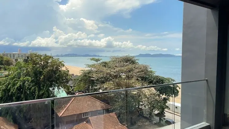Deluxe Sea Breeze Triple