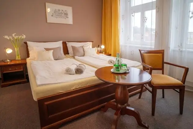 Comfort Tek Büyük Yataklı Oda