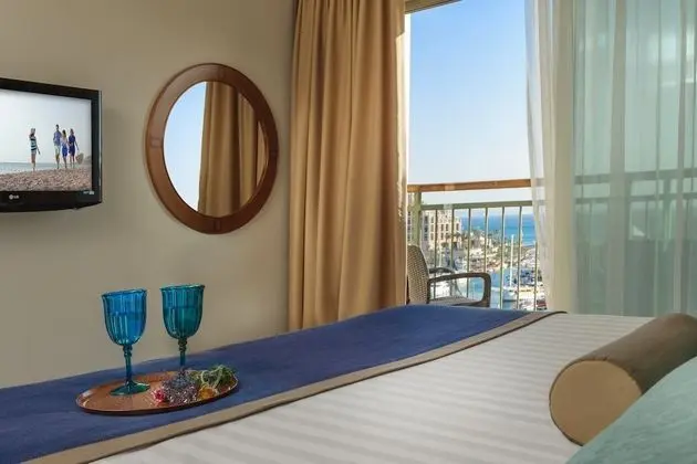 Superior Oda, Balkon, Nehir Manzaralı