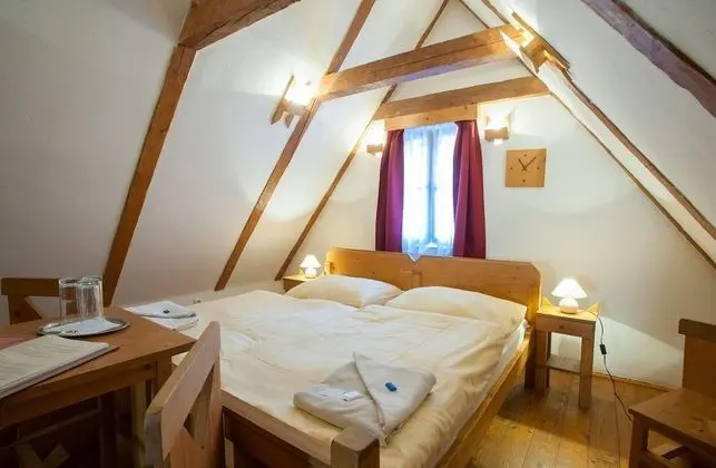 Tek Büyük veya İki Ayrı Yataklı Oda