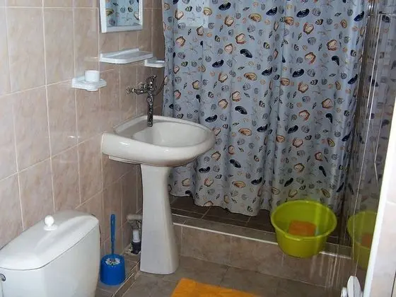 Standard Tek Büyük veya İki Ayrı Yataklı Oda (Portable fan)
