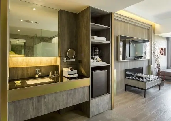 Deluxe Room (24 Hours Use of Room)