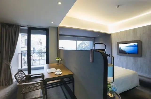 Premium Deluxe Corner (24 Hours Use of Room)