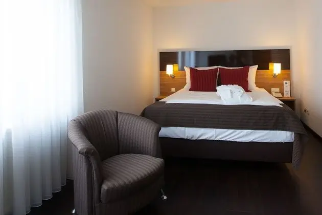 Basic Tek Büyük Yataklı Oda, 1 Büyük (Queen) Boy Yatak