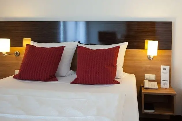 Basic Tek Büyük Yataklı Oda, 1 Büyük (Queen) Boy Yatak