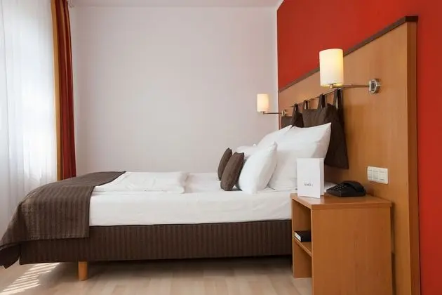 Standard Tek Büyük Yataklı Oda