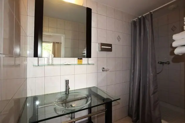 İki Ayrı Yataklı Oda, Bahçe Manzaralı