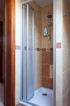 Comfort Apart Daire, 2 Yatak Odası, Mutfak, Bahçe Manzaralı