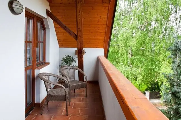 Comfort Apart Daire, 3 Yatak Odası, Balkon, Bahçe Manzaralı