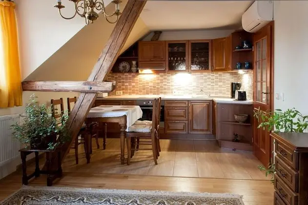 Comfort Apart Daire, 3 Yatak Odası, Balkon, Bahçe Manzaralı