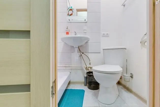 Tek Büyük Yataklı Oda, Ortak Banyo